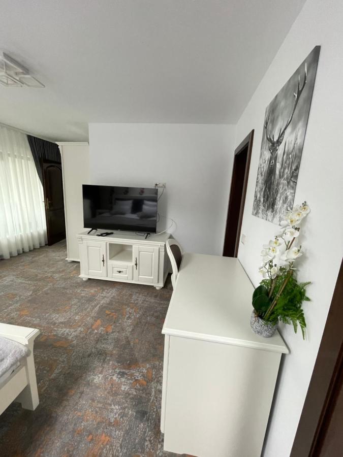 Pensiunea Alexolar New One Arada Εξωτερικό φωτογραφία
